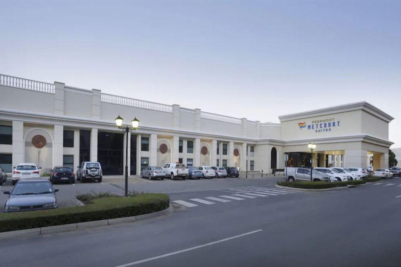 Metcourt At Emperors Palace Kempton Park Exterior photo