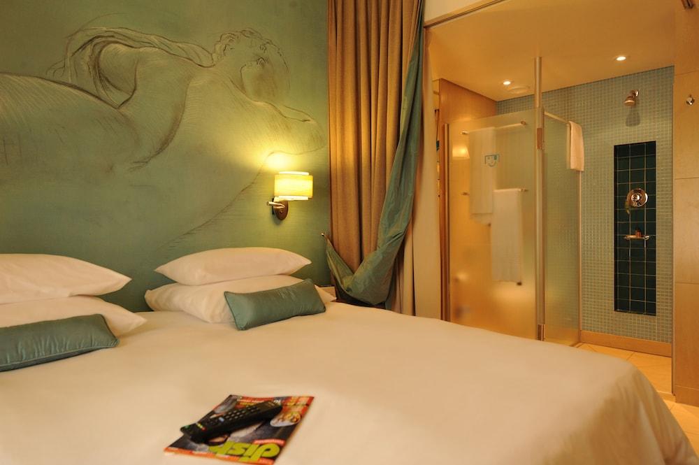 Metcourt At Emperors Palace Kempton Park Exterior photo